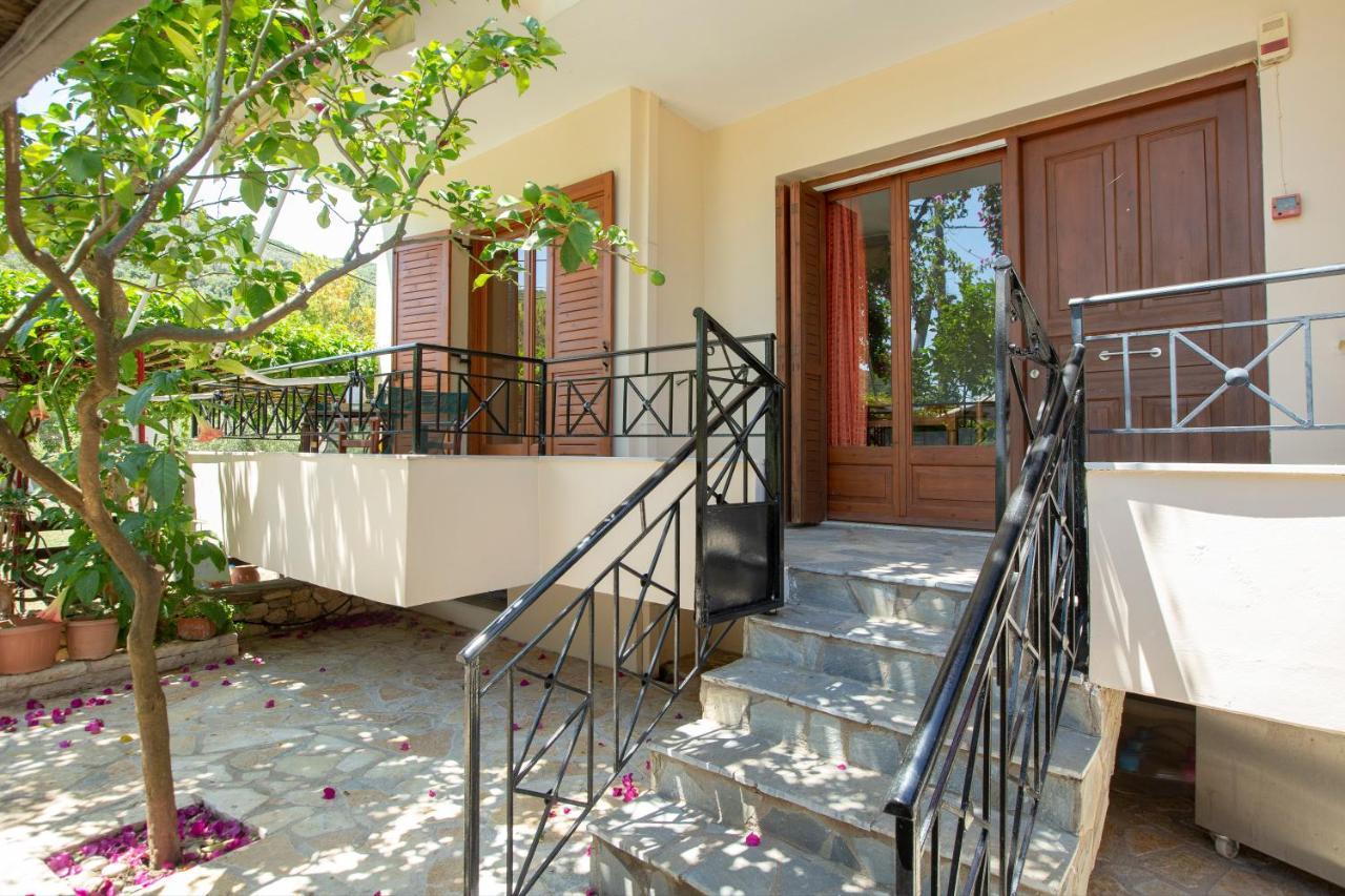Giapis Apartment Mikros Gialos Dış mekan fotoğraf